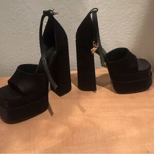 Elegant Black Platform Versace Heels size 37
